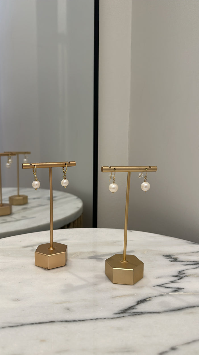 Freshwater Pearl Dangle Earring by Kimberly Aman