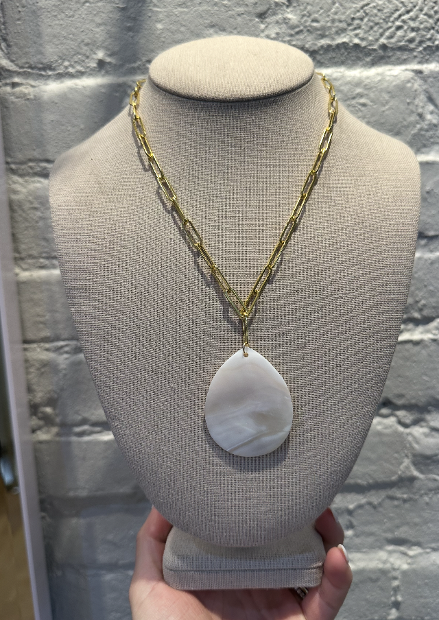 Shell Pendant on Link Necklace by Charzie Jewelry