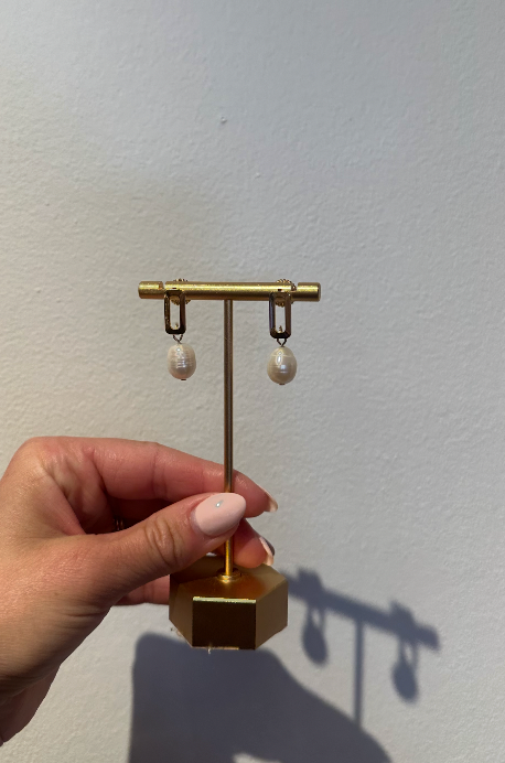 Rectangle Earring with Freshwater pearl by Charzie Jewelry