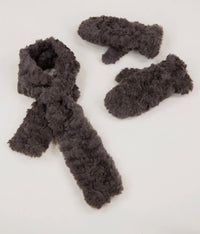 Furry Gloves in Black or Brown