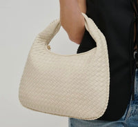 Medium sized shoulder bag in cream