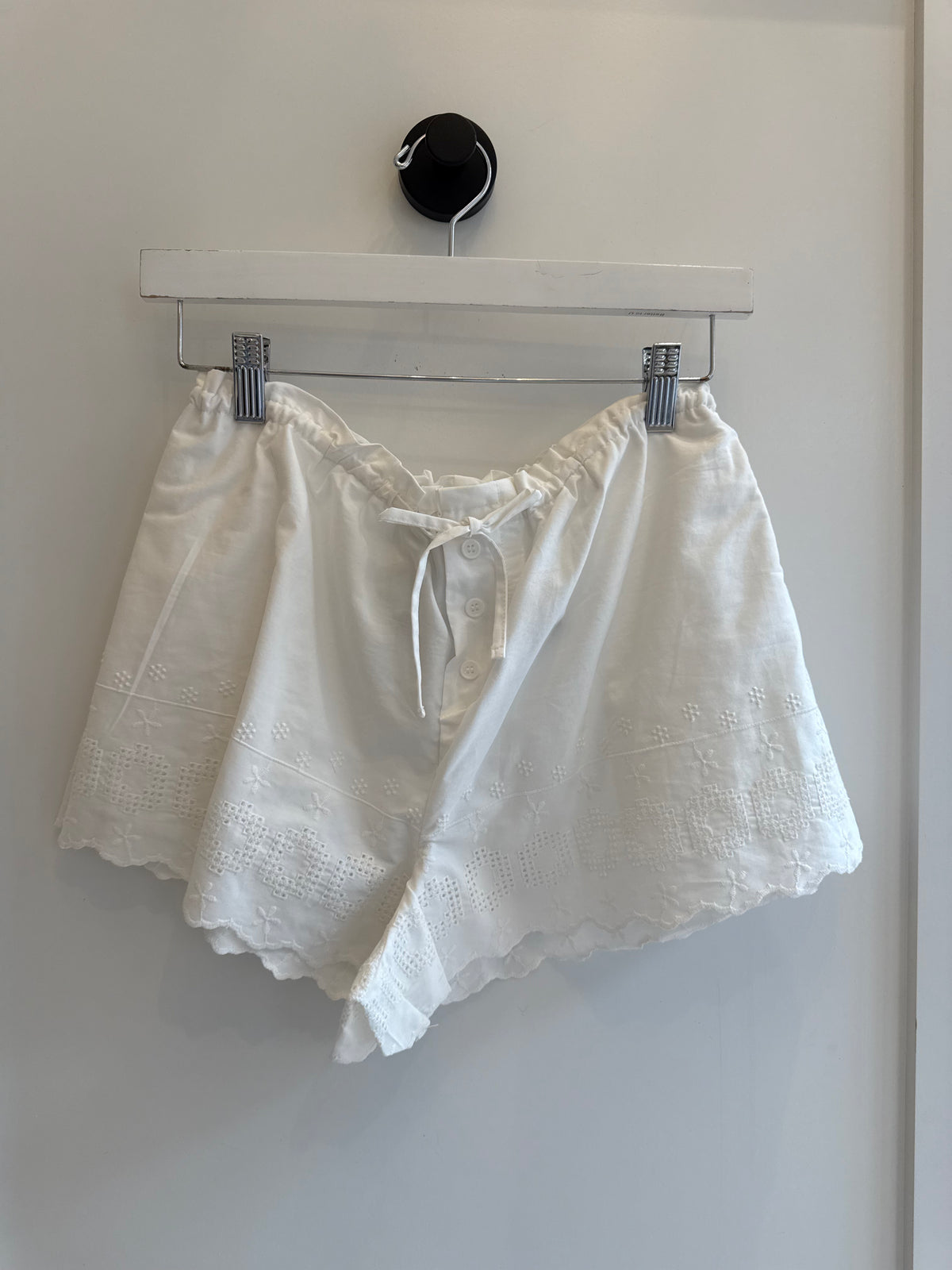 Sandra White Embroidered Short by Steve Madden