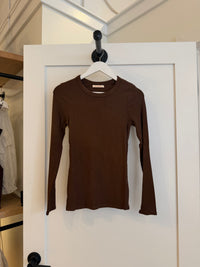 Long Sleeve Top (available in black or brown)