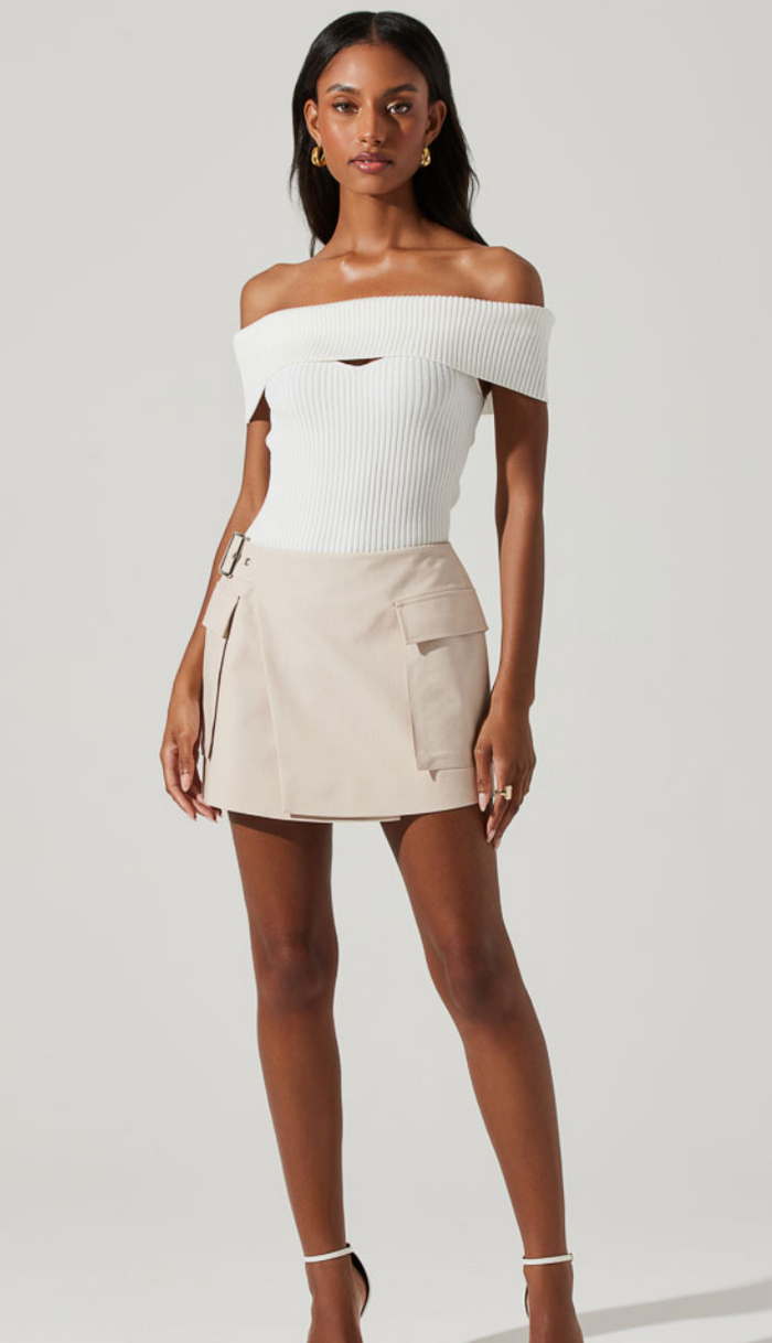 Ainsley Sweater Strapless Top in White or Black by ASTR the Label