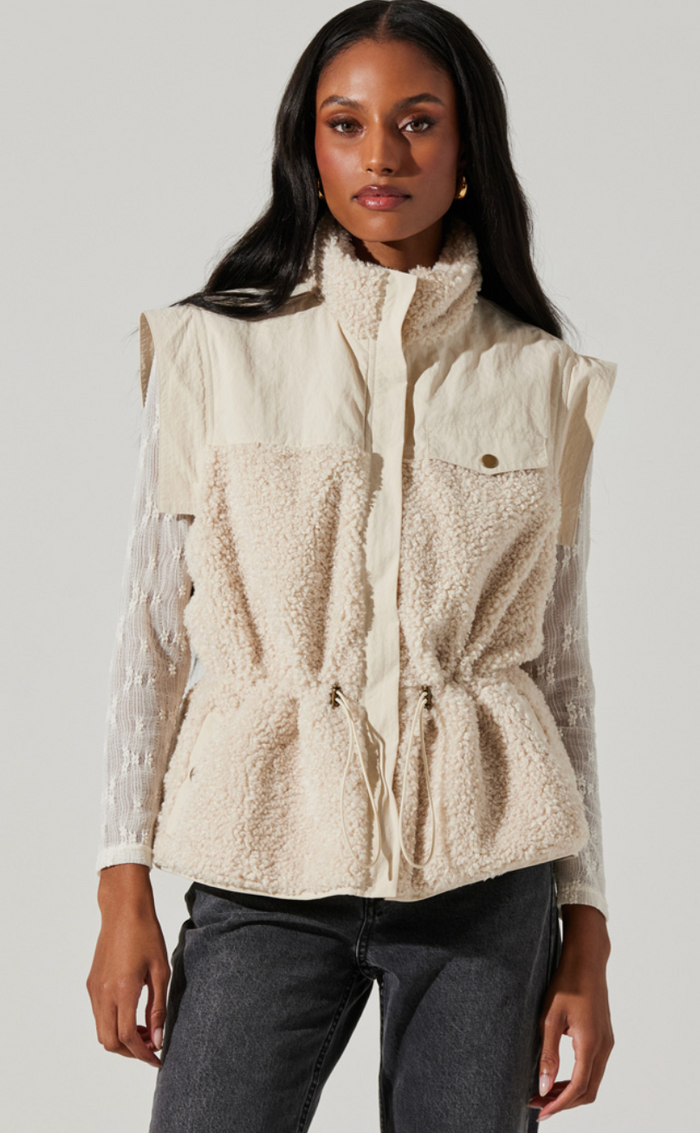 Ivania Vest by ASTR the Label