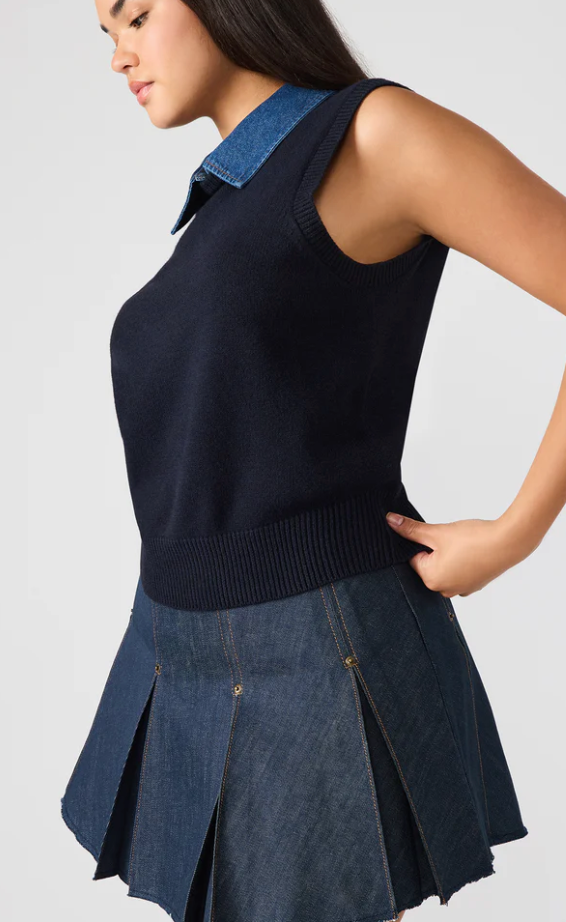 Sweater vest with Collar by Steve Madden