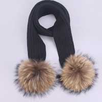 Winter scarf with Poms